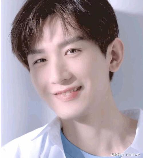 成毅吃瓜的视频,揭秘娱乐圈幕后真相