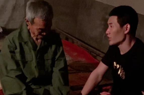 吃瓜群众被发现了吗视频,揭秘“吃瓜群众被发现了吗”视频背后的真相
