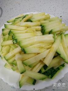 小瓜咋炒着吃啊视频教程,跟随视频教程轻松学会家常美味