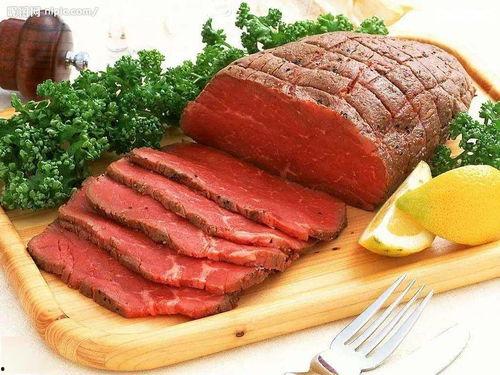 瓜哥吃笨牛肉视频播放,视频播放量爆表！